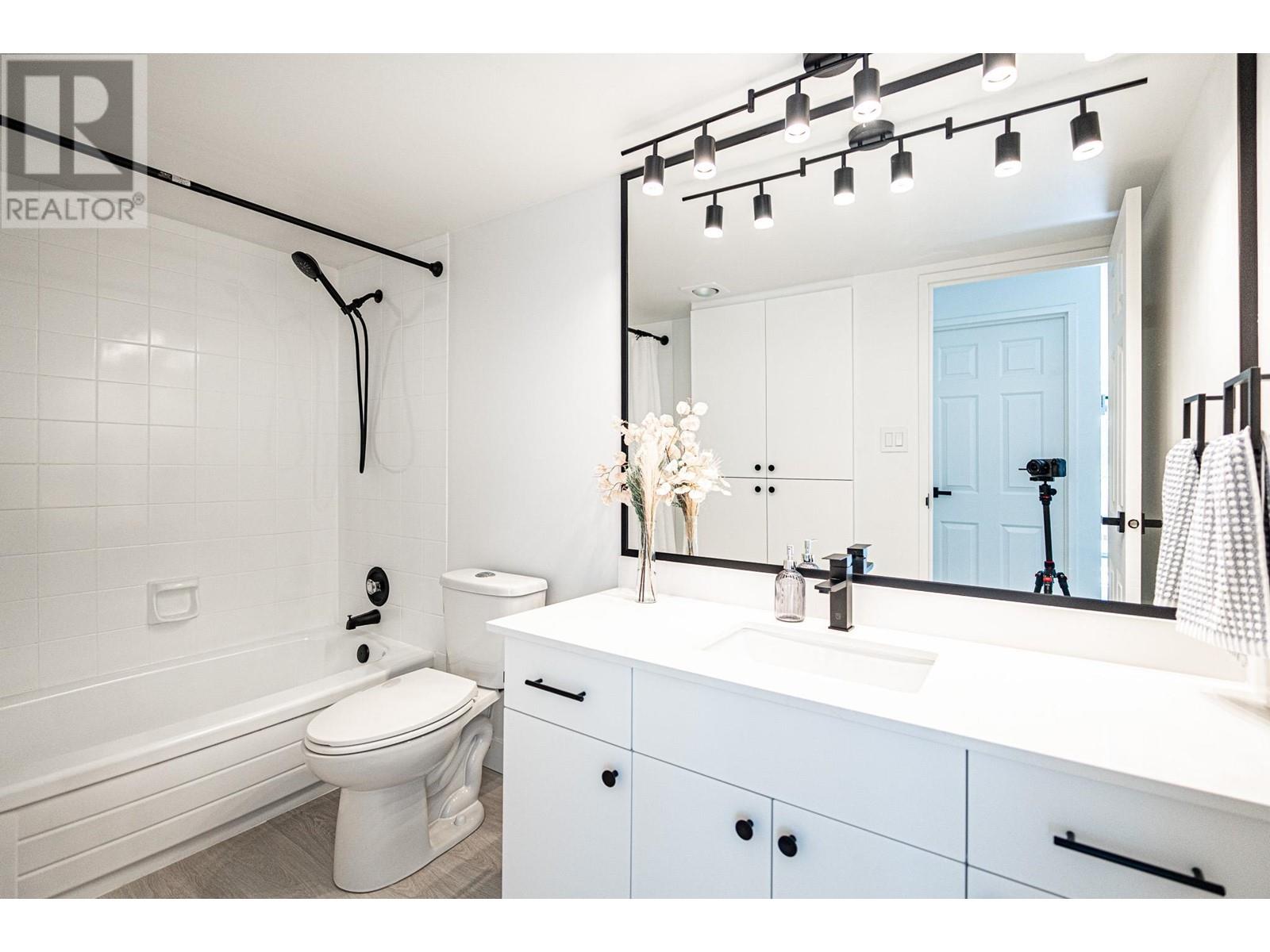 407 6611 Minoru Boulevard, Richmond, British Columbia  V6Y 1Y9 - Photo 14 - R3003108