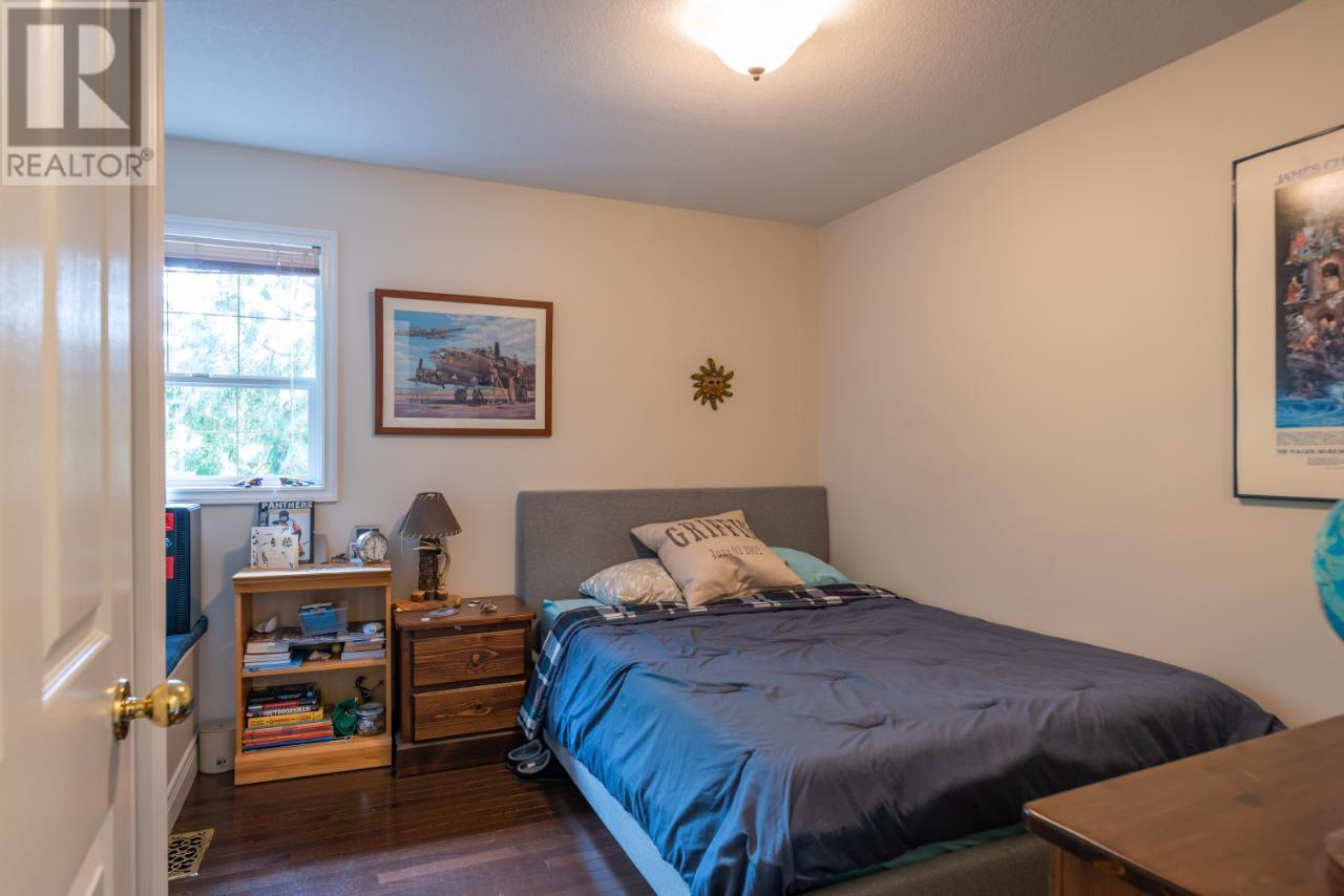 Property at 1611 PARK Street image 4