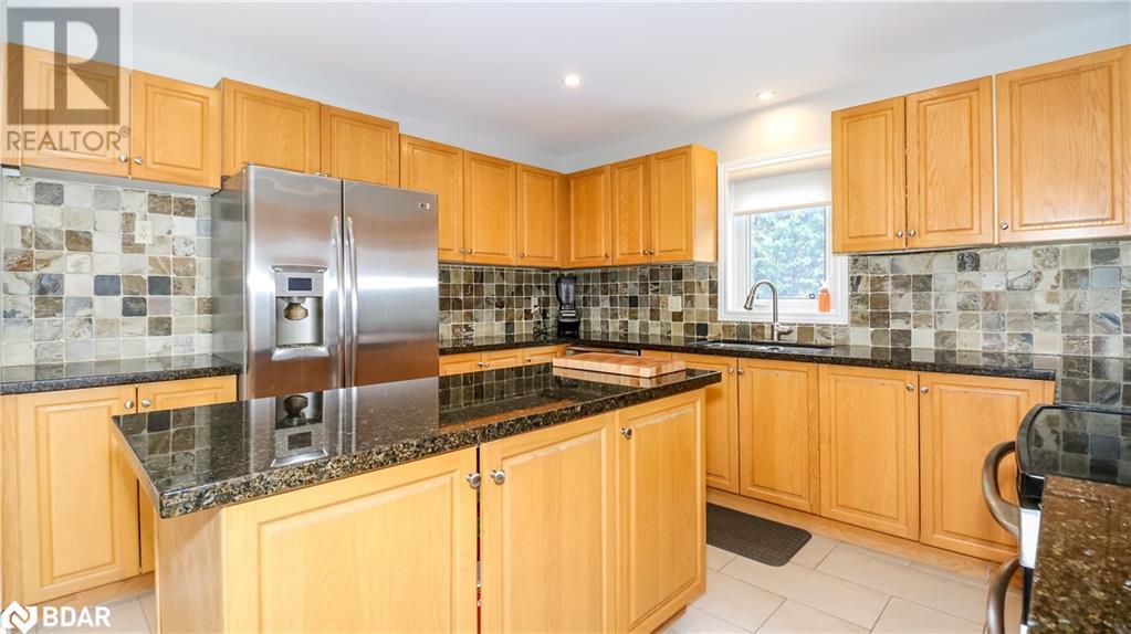 37 Falling Brook Drive, Barrie, Ontario  L4N 7E9 - Photo 14 - 40736958