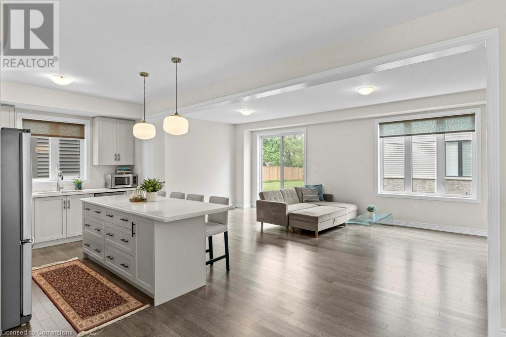 Property at 94 MARION Street image 4