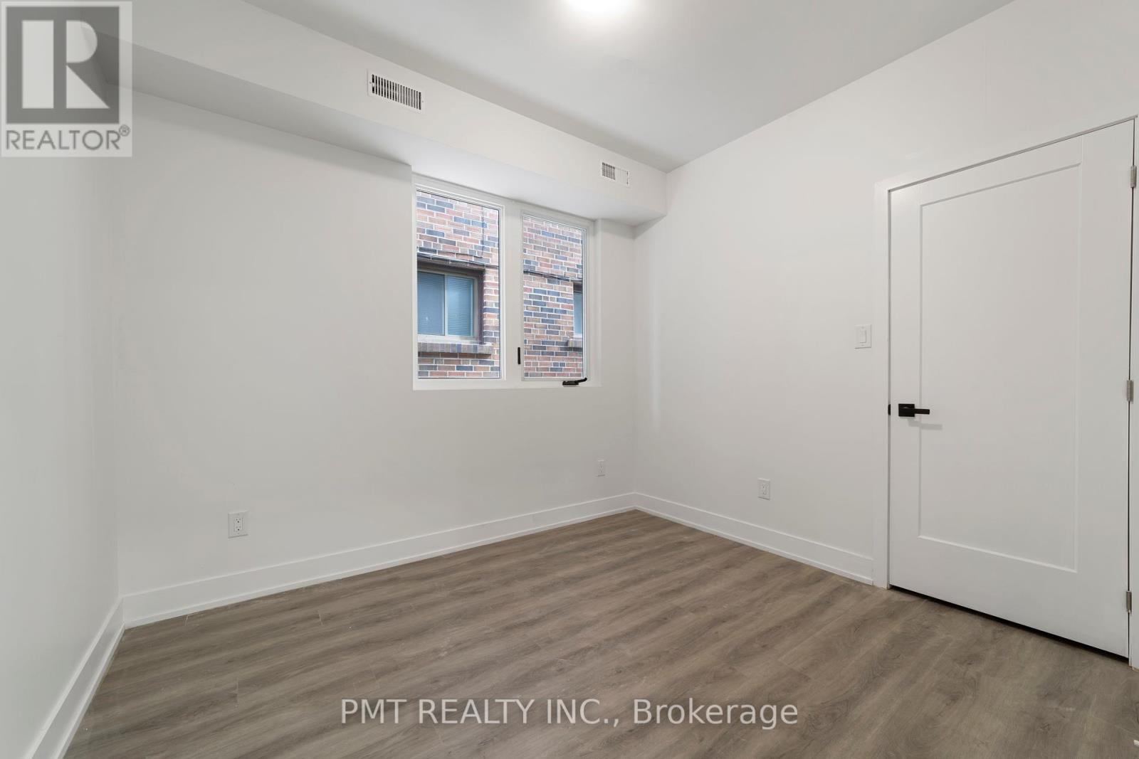 2fm - 531 Delaware Avenue N, Toronto, Ontario  M6H 2V3 - Photo 11 - C12145115