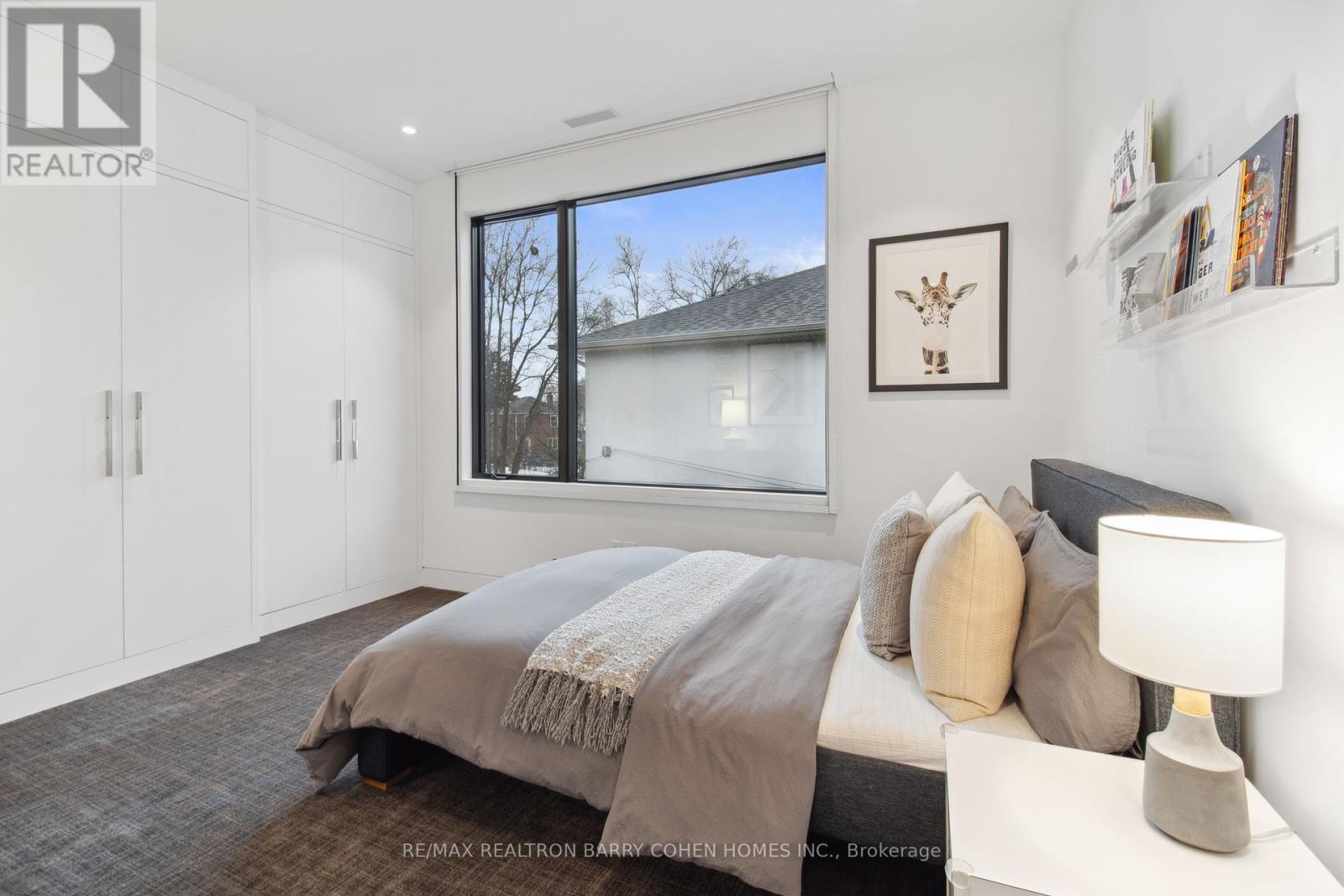 84 Brookview Drive, Toronto (Englemount-Lawrence), Ontario  M6A 2K6 - Photo 21 - C12173113