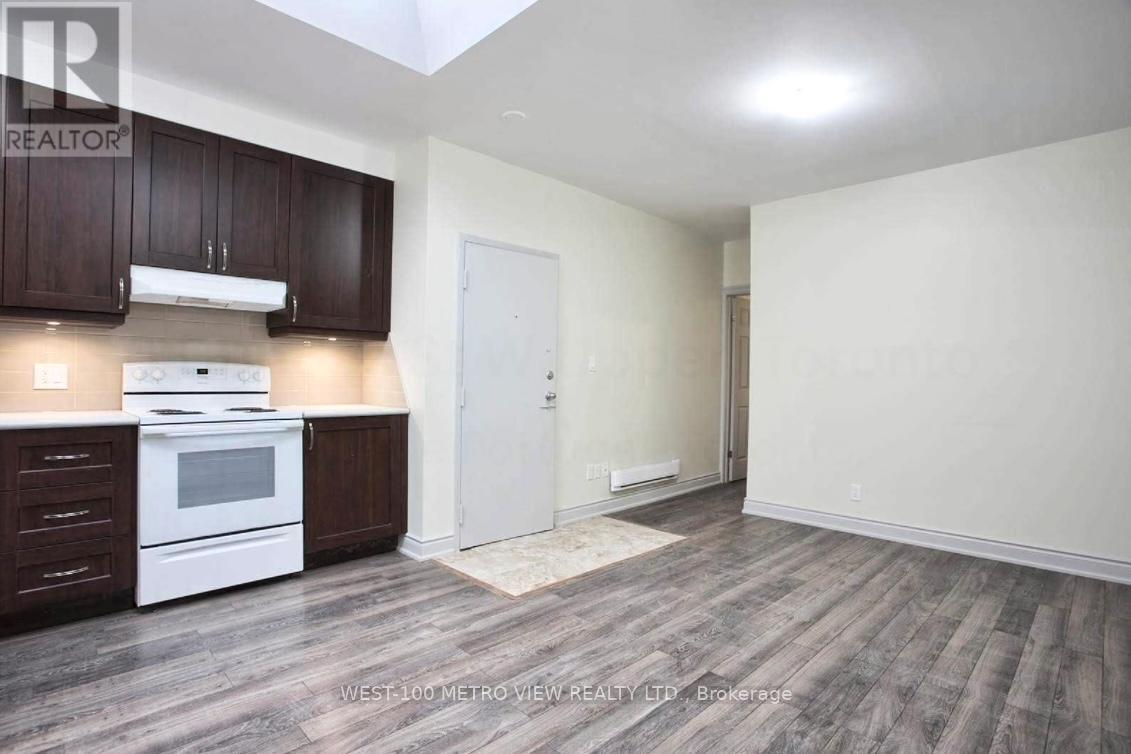 UPPER REAR - 1570 DUNDAS STREET W, Toronto, Ontario