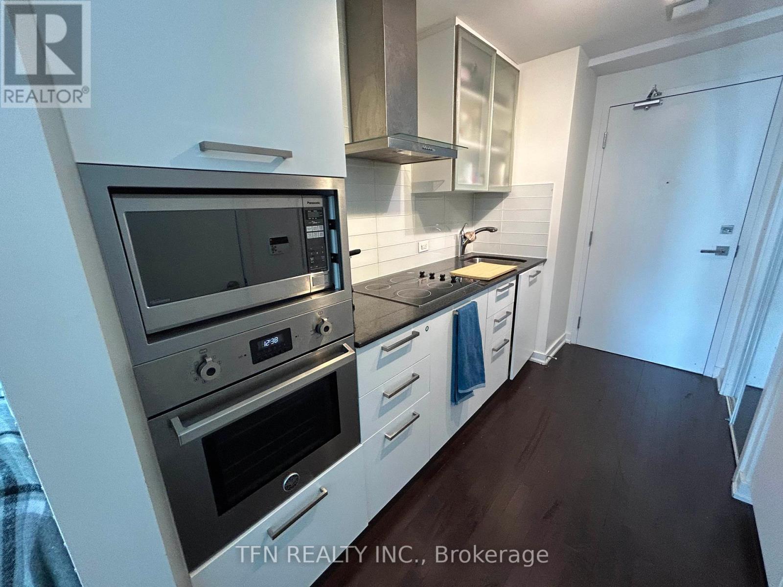 3602 - 14 York Street, Toronto, Ontario  M5J 0B1 - Photo 17 - C12192246