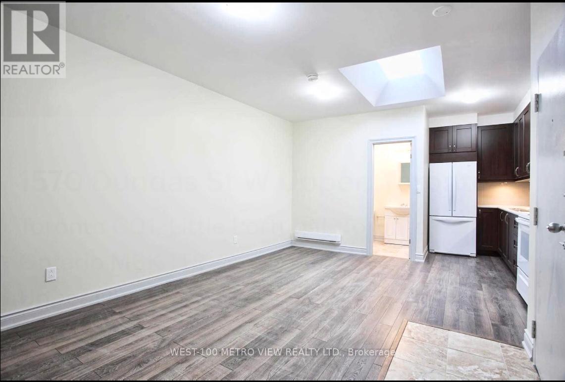 Upper Rear - 1570 Dundas Street W, Toronto, Ontario  M6K 1T8 - Photo 4 - C12190704
