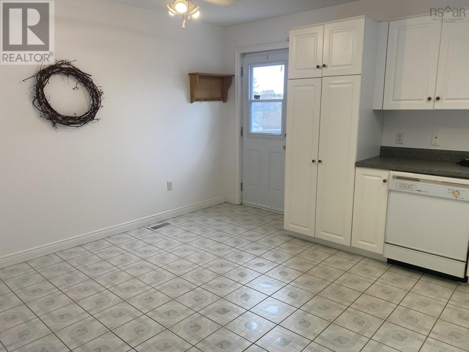 32 James Street, Timberlea, Nova Scotia  B3T 1G9 - Photo 10 - 202513262