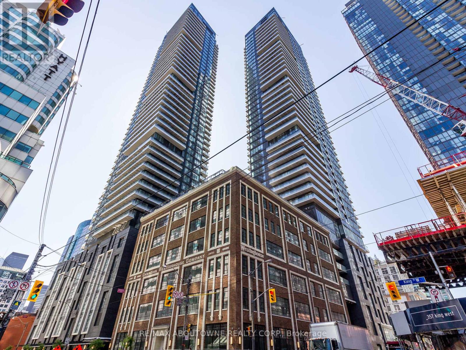 2606 - 125 Blue Jays Way, Toronto (Waterfront Communities), Ontario  M5V 0N5 - Photo 1 - C12192480