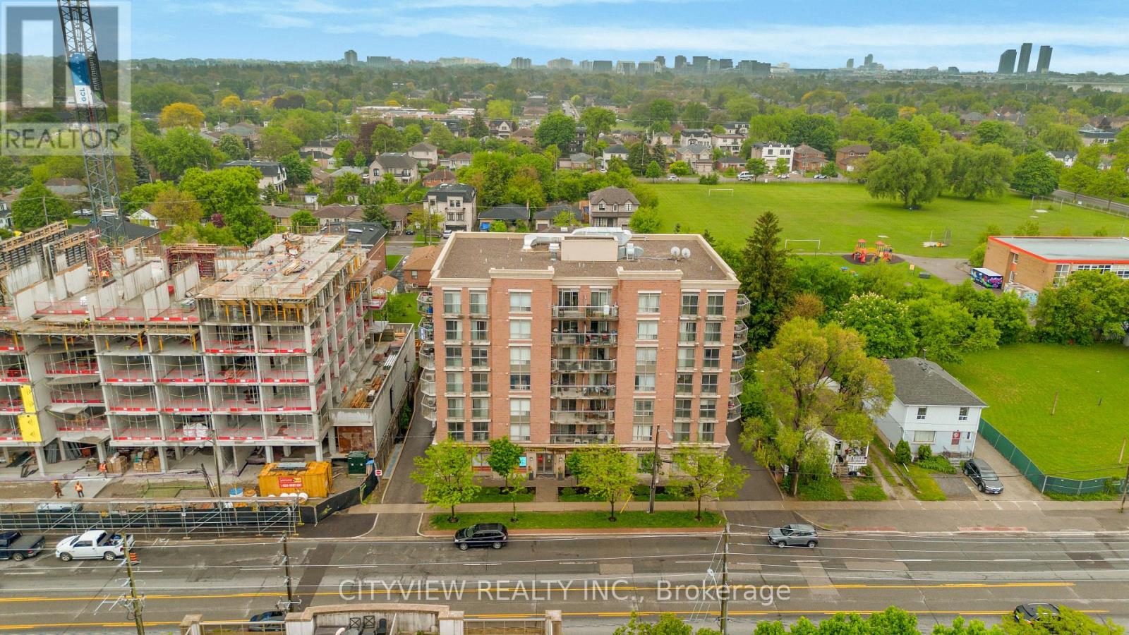 307 - 801 Sheppard Avenue W, Toronto (Clanton Park), Ontario  M3H 2T3 - Photo 1 - C12192487