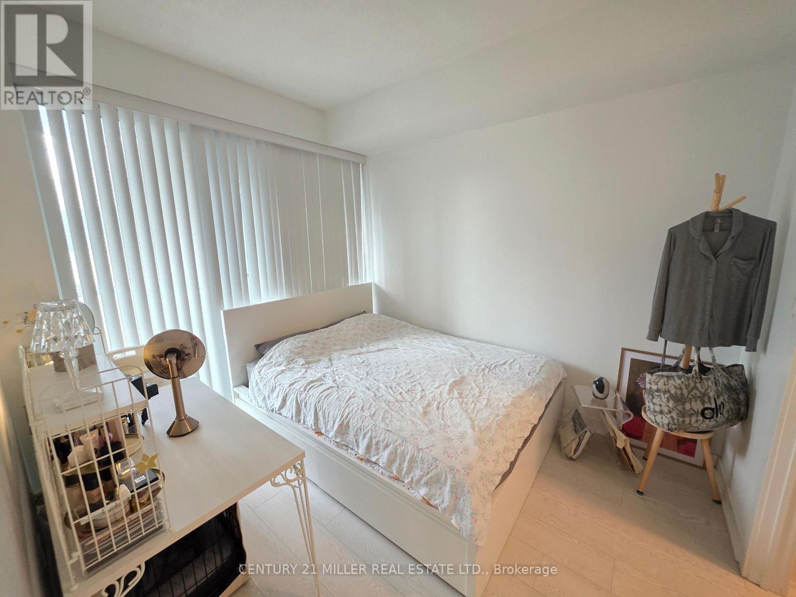 536 - 20 Bruyeres Mews, Toronto, Ontario  M5V 0G8 - Photo 11 - C12192534