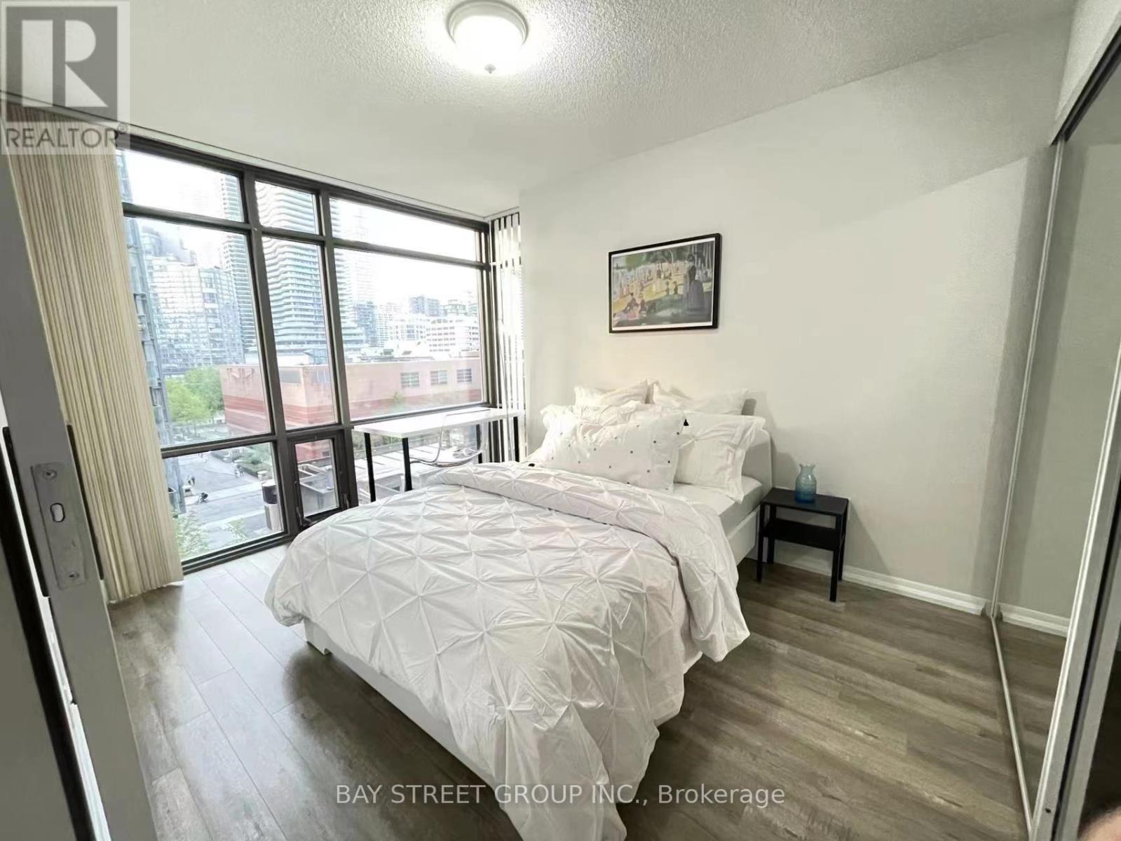 609 - 38 Grenville Street, Toronto (Bay Street Corridor), Ontario  M4Y 1A5 - Photo 13 - C12192602