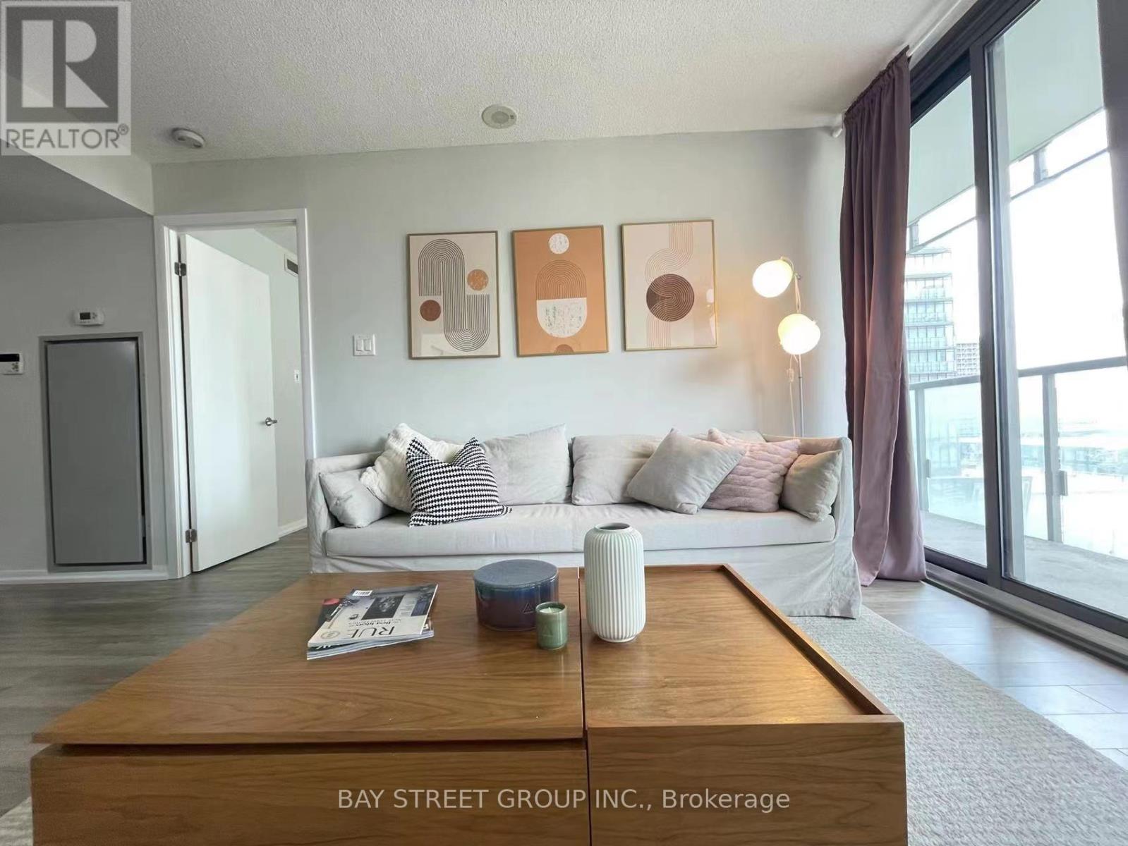 609 - 38 Grenville Street, Toronto (Bay Street Corridor), Ontario  M4Y 1A5 - Photo 6 - C12192602