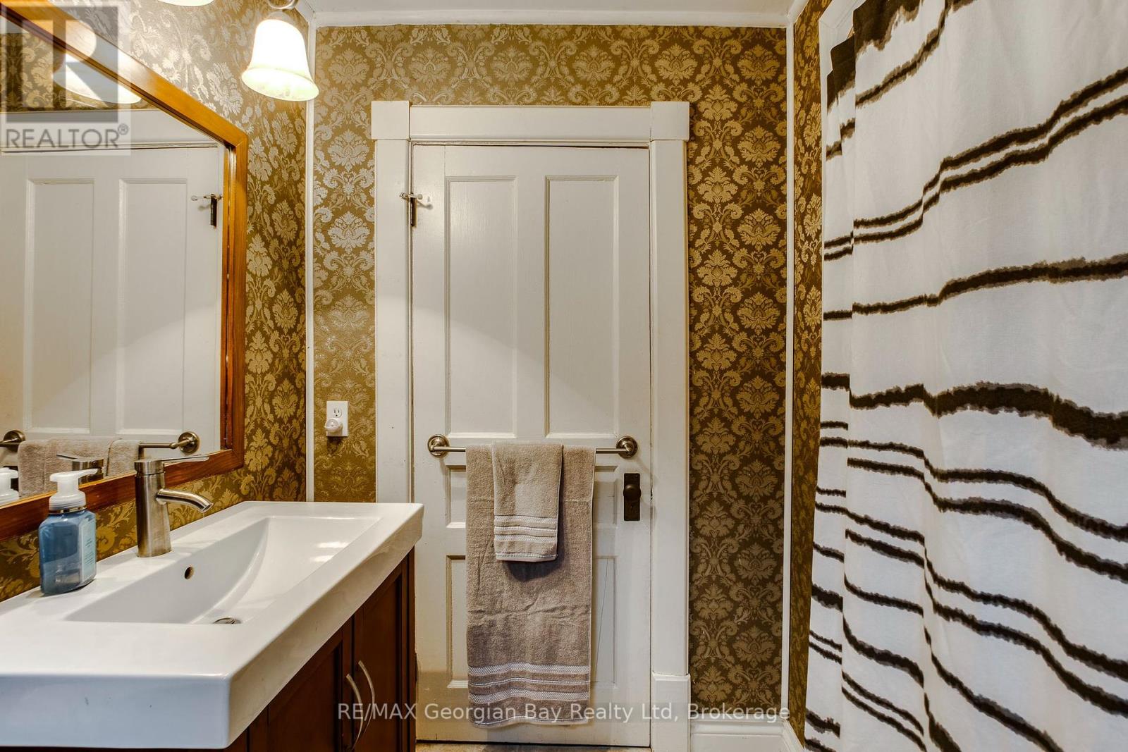 714 6th Avenue, Tay, Ontario  L0K 1R0 - Photo 22 - S12192682