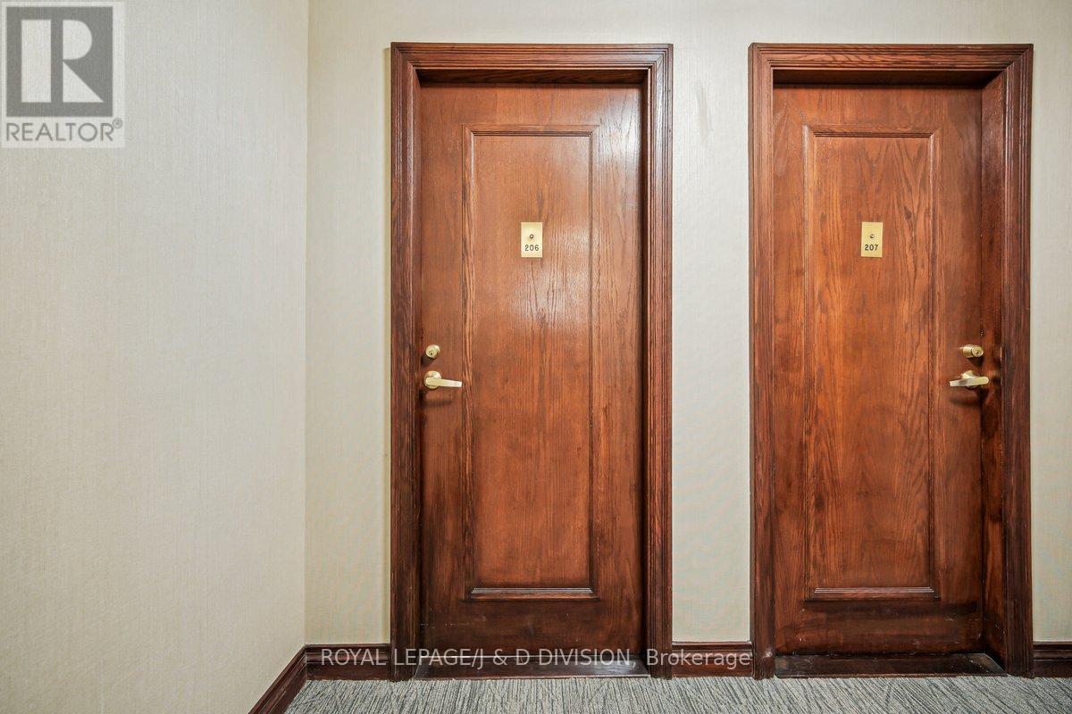 206 - 35 Merton Street, Toronto, Ontario  M4S 3G4 - Photo 2 - C12192612
