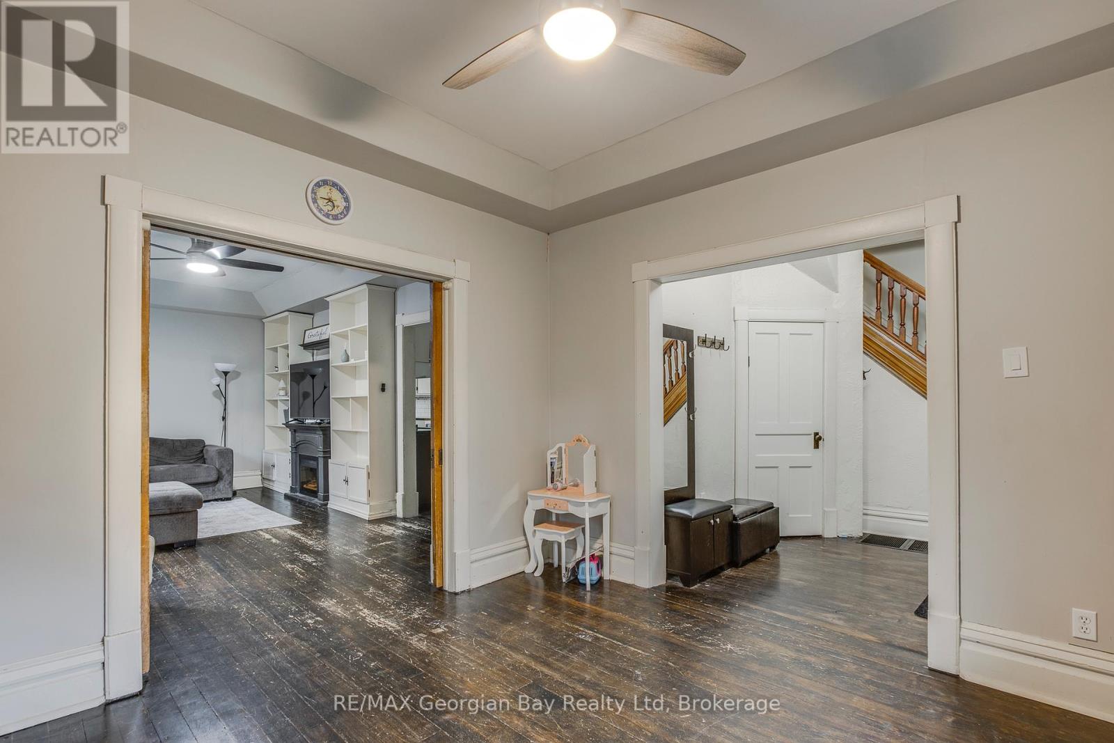 714 6th Avenue, Tay, Ontario  L0K 1R0 - Photo 6 - S12192682