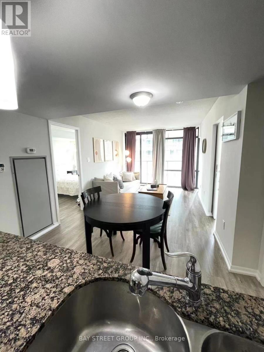 609 - 38 Grenville Street, Toronto (Bay Street Corridor), Ontario  M4Y 1A5 - Photo 8 - C12192602