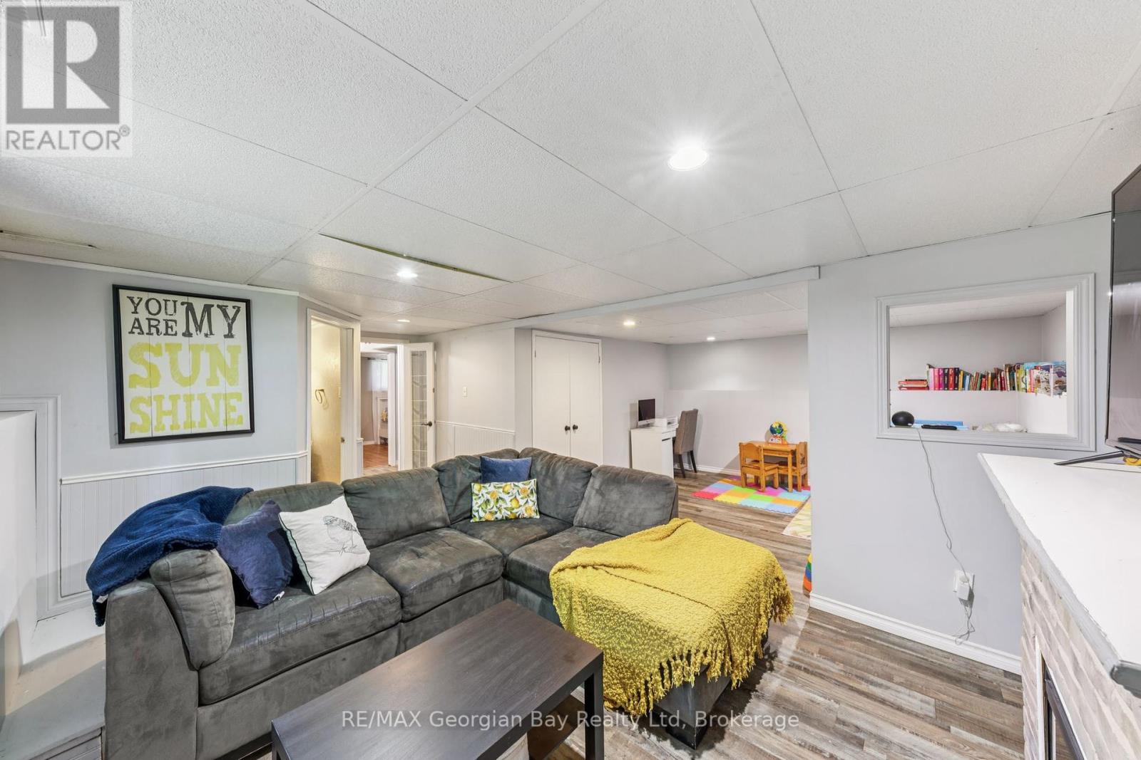 86 Mcarthur Drive, Penetanguishene, Ontario  L9M 1W9 - Photo 25 - S12192721