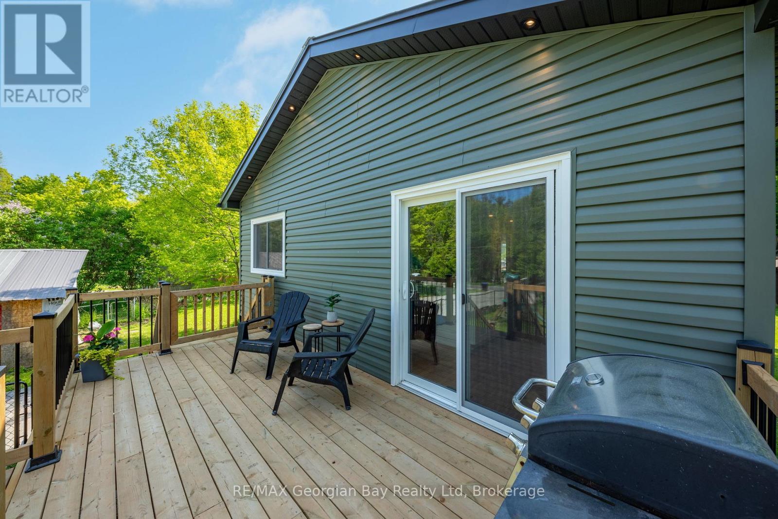 86 Mcarthur Drive, Penetanguishene, Ontario  L9M 1W9 - Photo 10 - S12192721