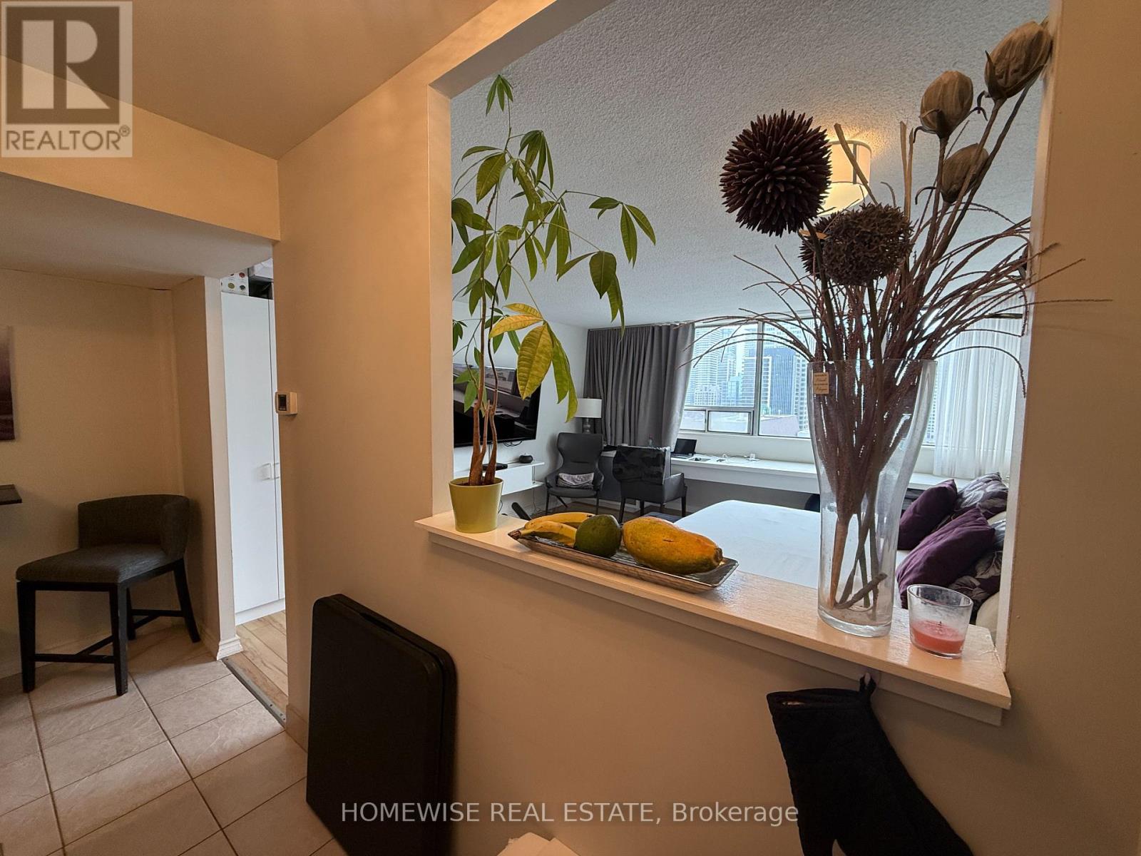 1603 - 914 Yonge Street, Toronto (Annex), Ontario  M4W 3C8 - Photo 6 - C12192623