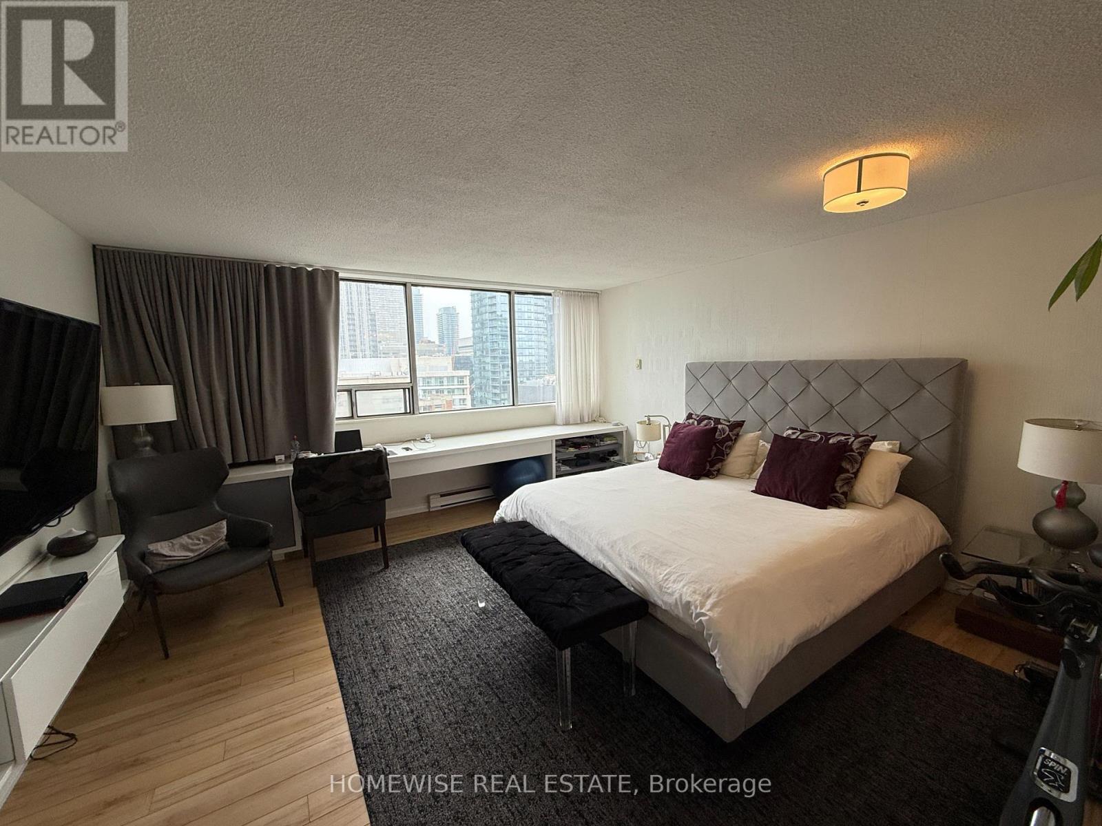 1603 - 914 Yonge Street, Toronto (Annex), Ontario  M4W 3C8 - Photo 3 - C12192623