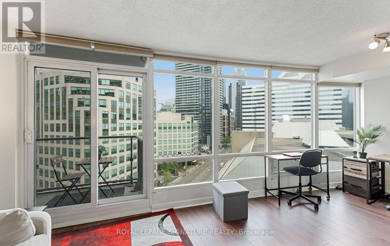 1201 - 361 Front Street W, Toronto (Waterfront Communities), Ontario  M5V 3R5 - Photo 13 - C12192626
