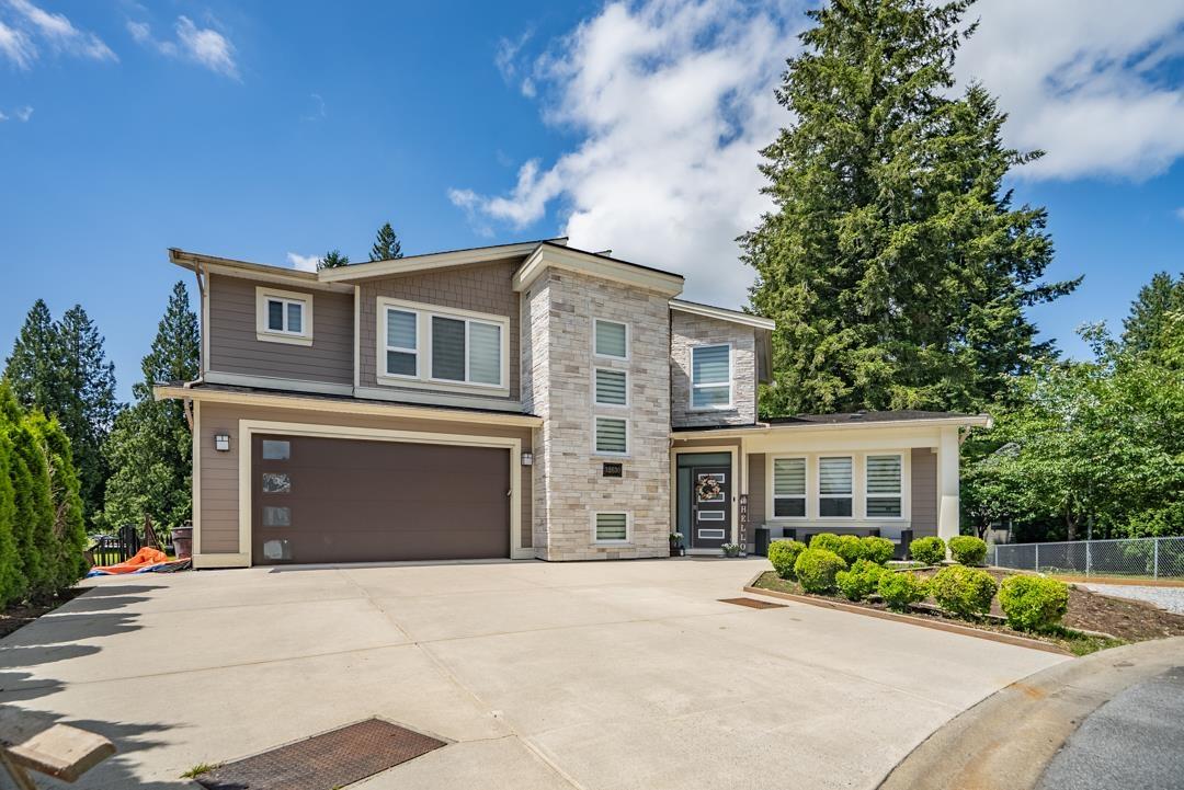 Property at 32630 UNGER COURT image 3