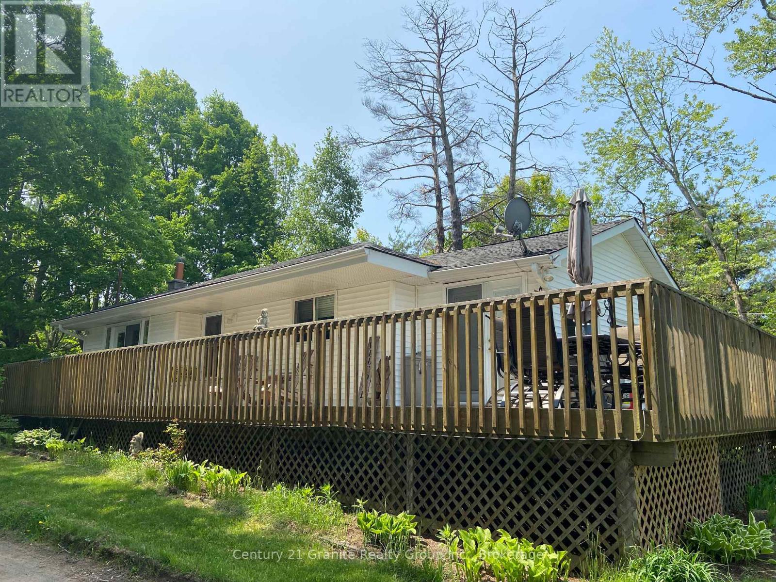 1034 Mariposa Lane, Minden Hills, Ontario  K0M 2K0 - Photo 4 - X12031618