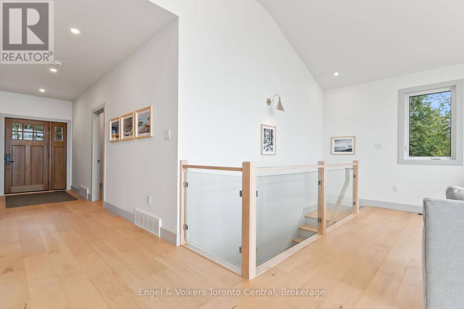 256 Cape Chin N Shore Road, Northern Bruce Peninsula, Ontario  N0H 1W0 - Photo 27 - X12114053
