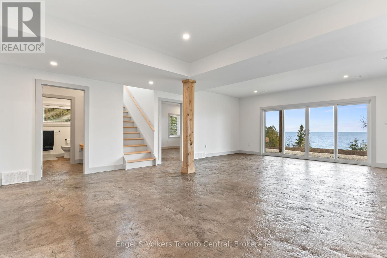 256 Cape Chin N Shore Road, Northern Bruce Peninsula, Ontario  N0H 1W0 - Photo 28 - X12114053