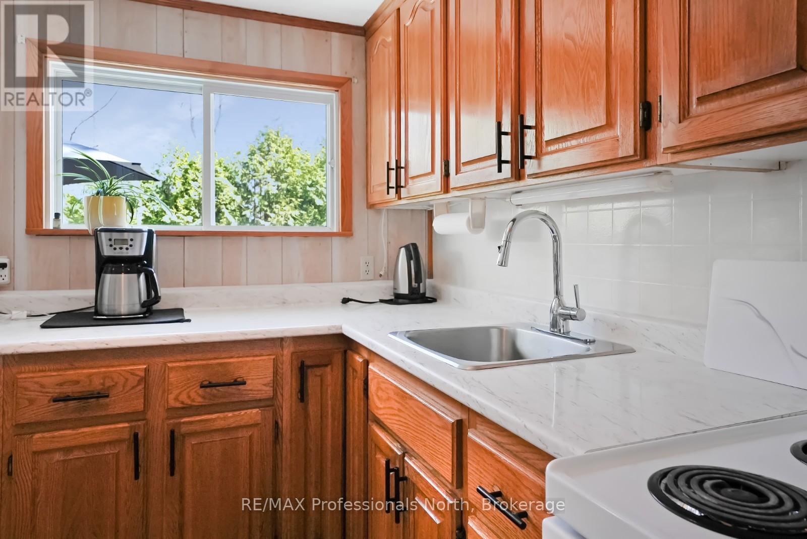 1039 Grace River Road, Highlands East, Ontario  K0L 3C0 - Photo 6 - X12124622