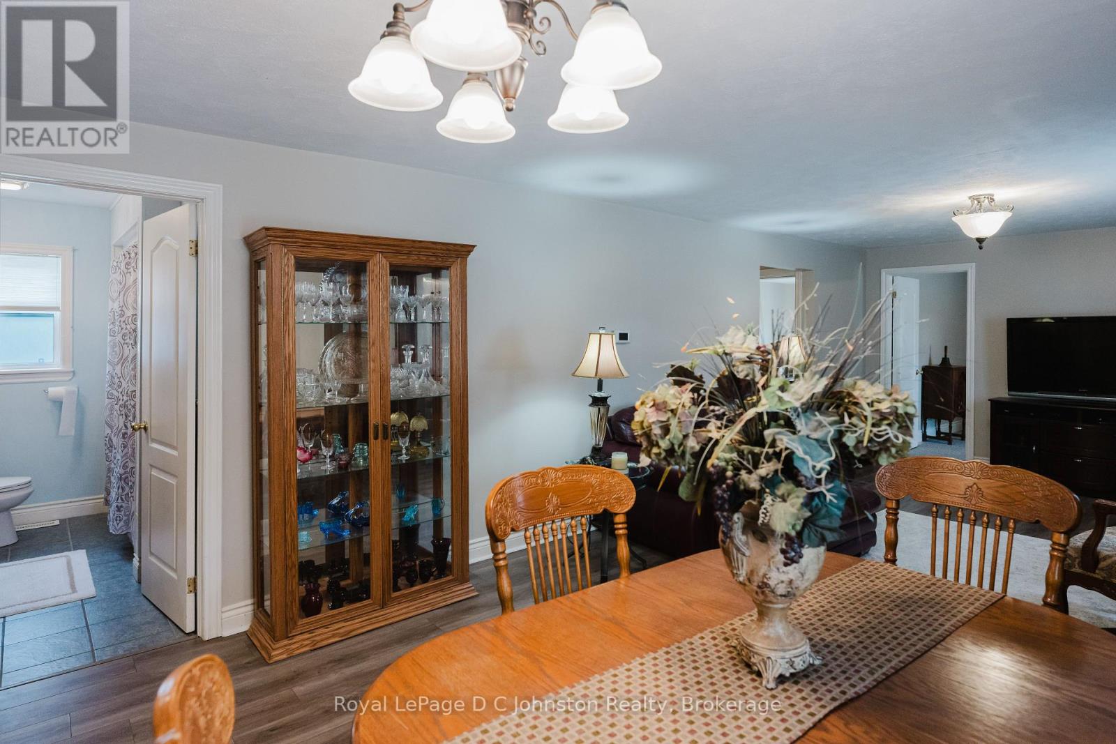 62 Grey Street N, Saugeen Shores, Ontario  N0H 2L0 - Photo 15 - X12157097