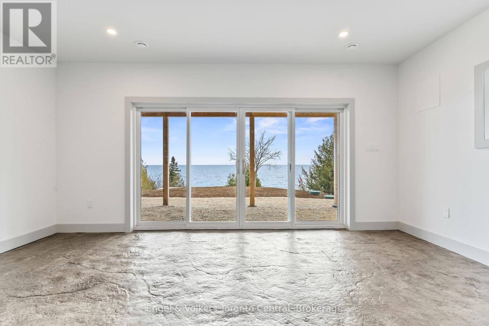 256 Cape Chin N Shore Road, Northern Bruce Peninsula, Ontario  N0H 1W0 - Photo 29 - X12114053