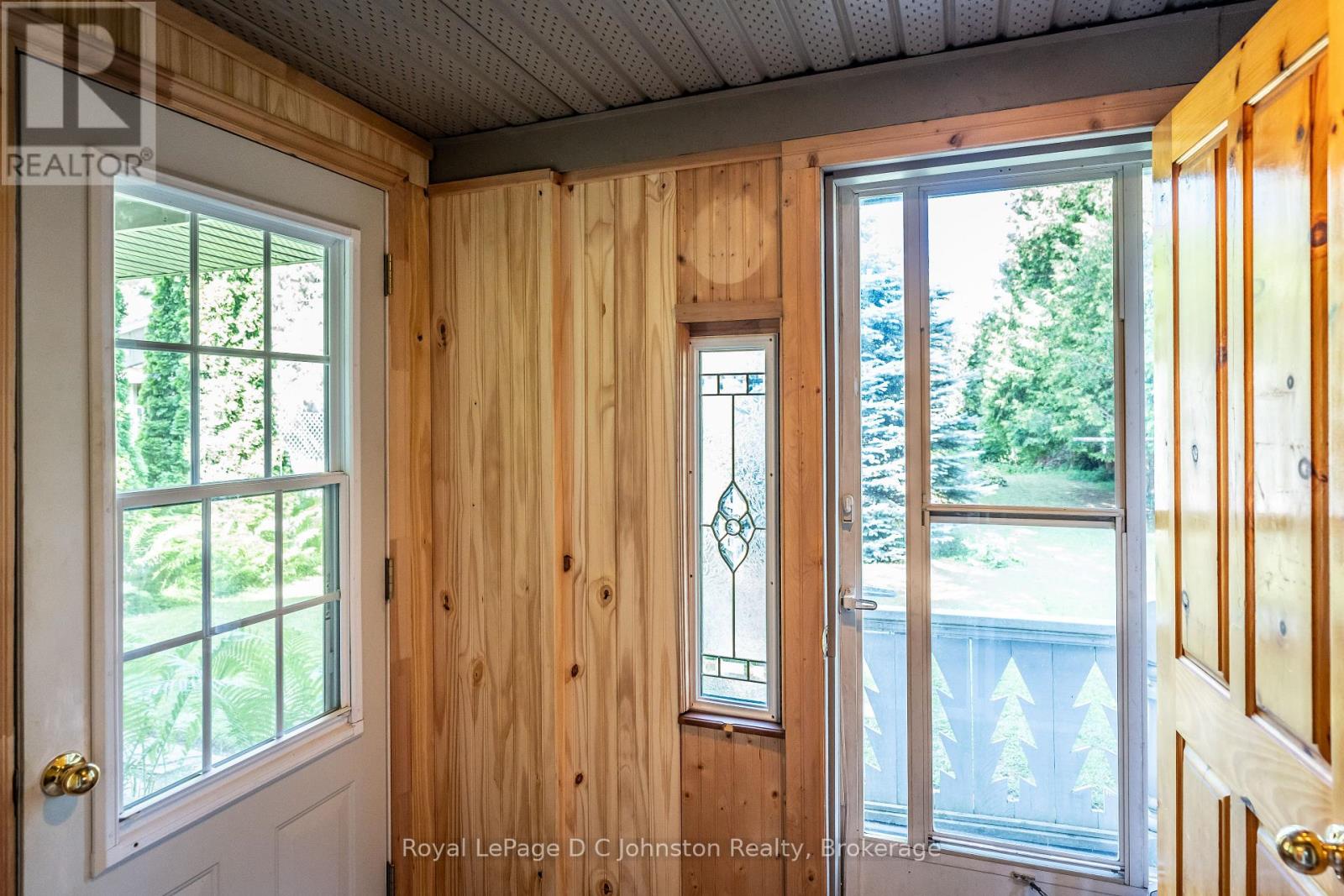 62 Grey Street N, Saugeen Shores, Ontario  N0H 2L0 - Photo 16 - X12157097