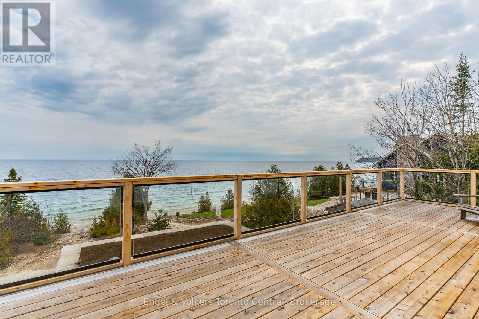 256 Cape Chin N Shore Road, Northern Bruce Peninsula, Ontario  N0H 1W0 - Photo 37 - X12114053