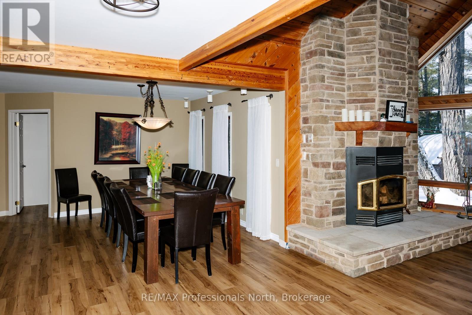 15111 Highway 35, Minden Hills, Ontario  K0M 2K0 - Photo 18 - X12081229