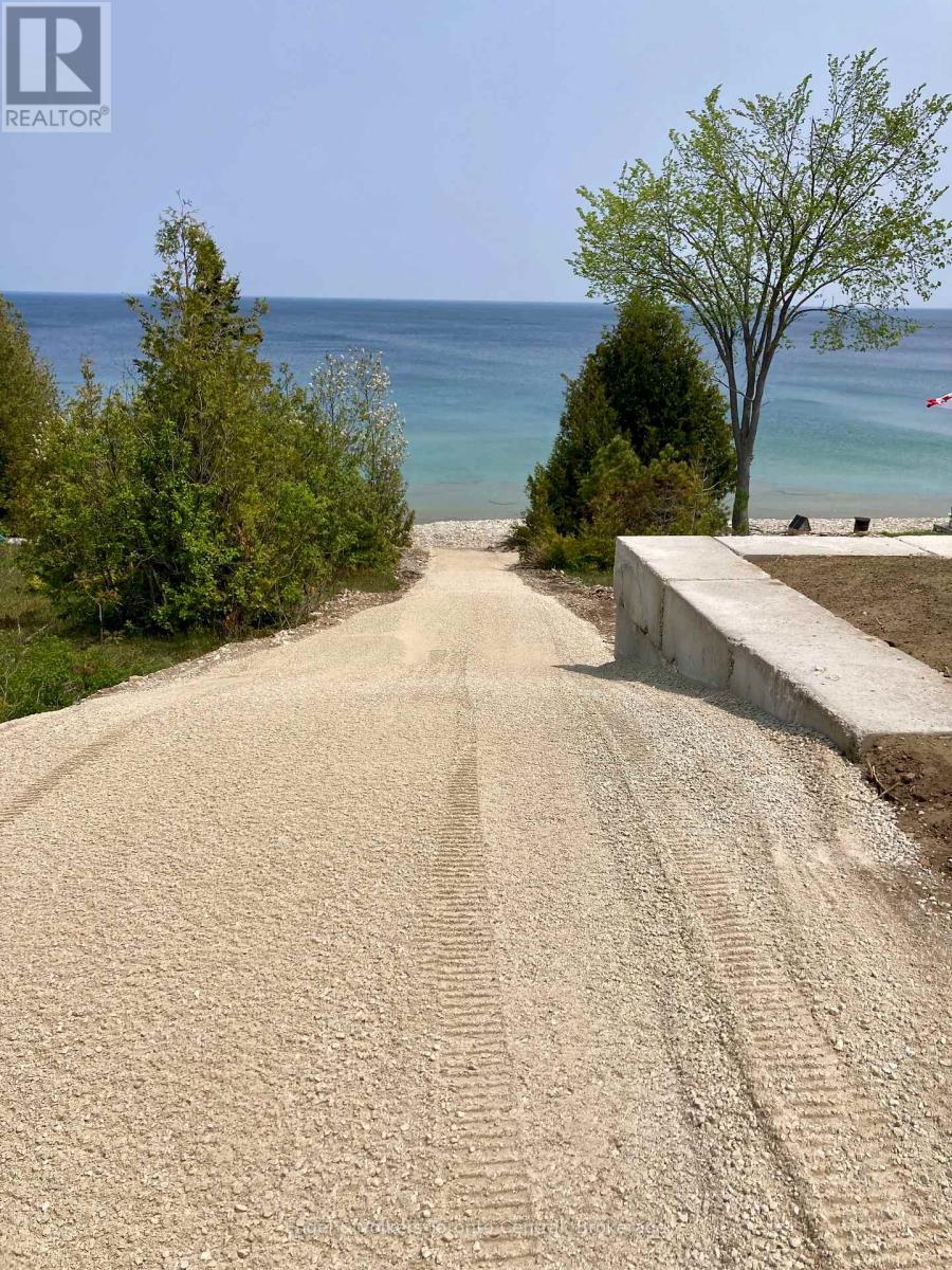 256 Cape Chin N Shore Road, Northern Bruce Peninsula, Ontario  N0H 1W0 - Photo 4 - X12114053