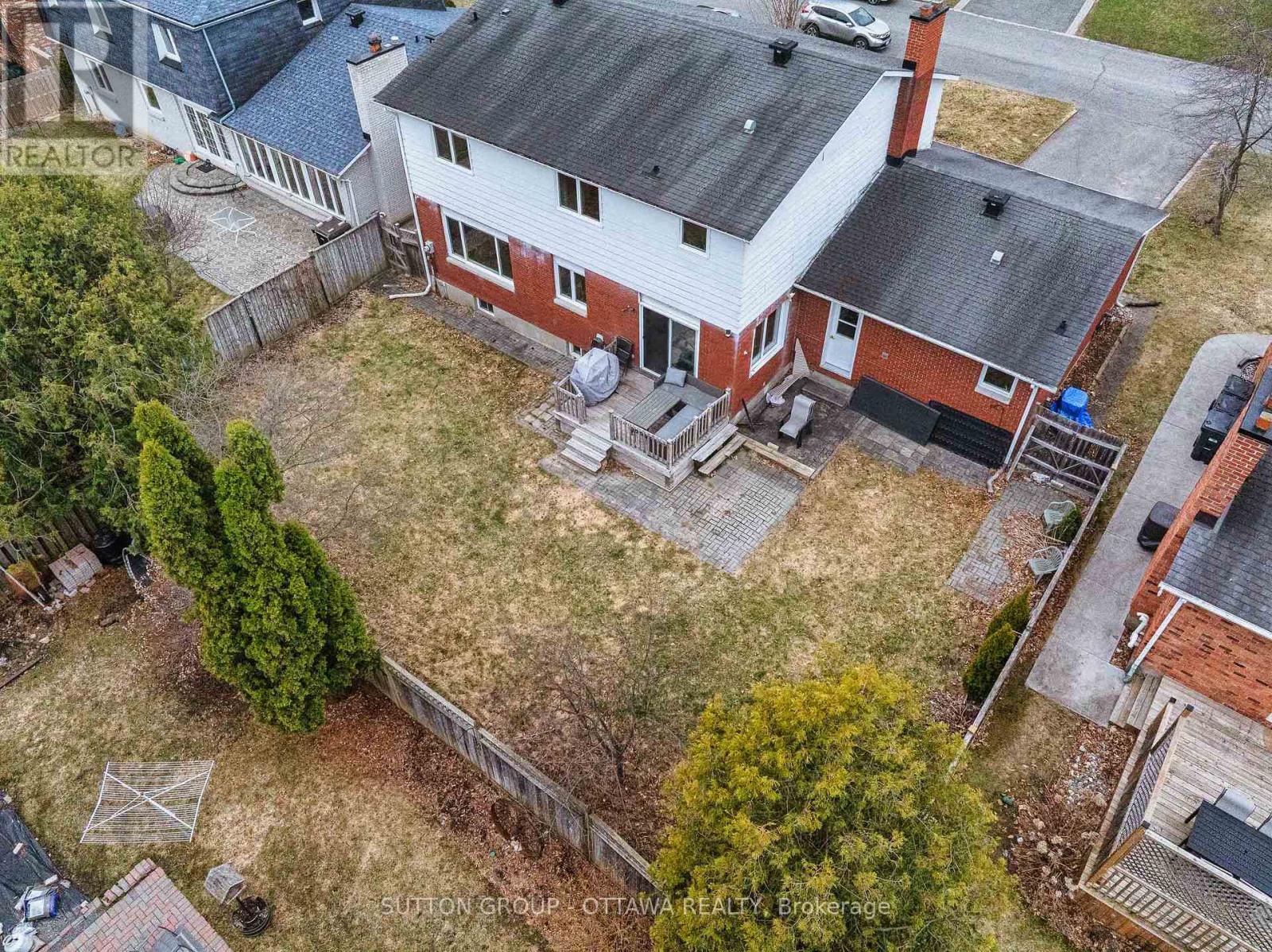 13 Weatherwood Crescent, Ottawa, Ontario  K2E 7C5 - Photo 45 - X12105867