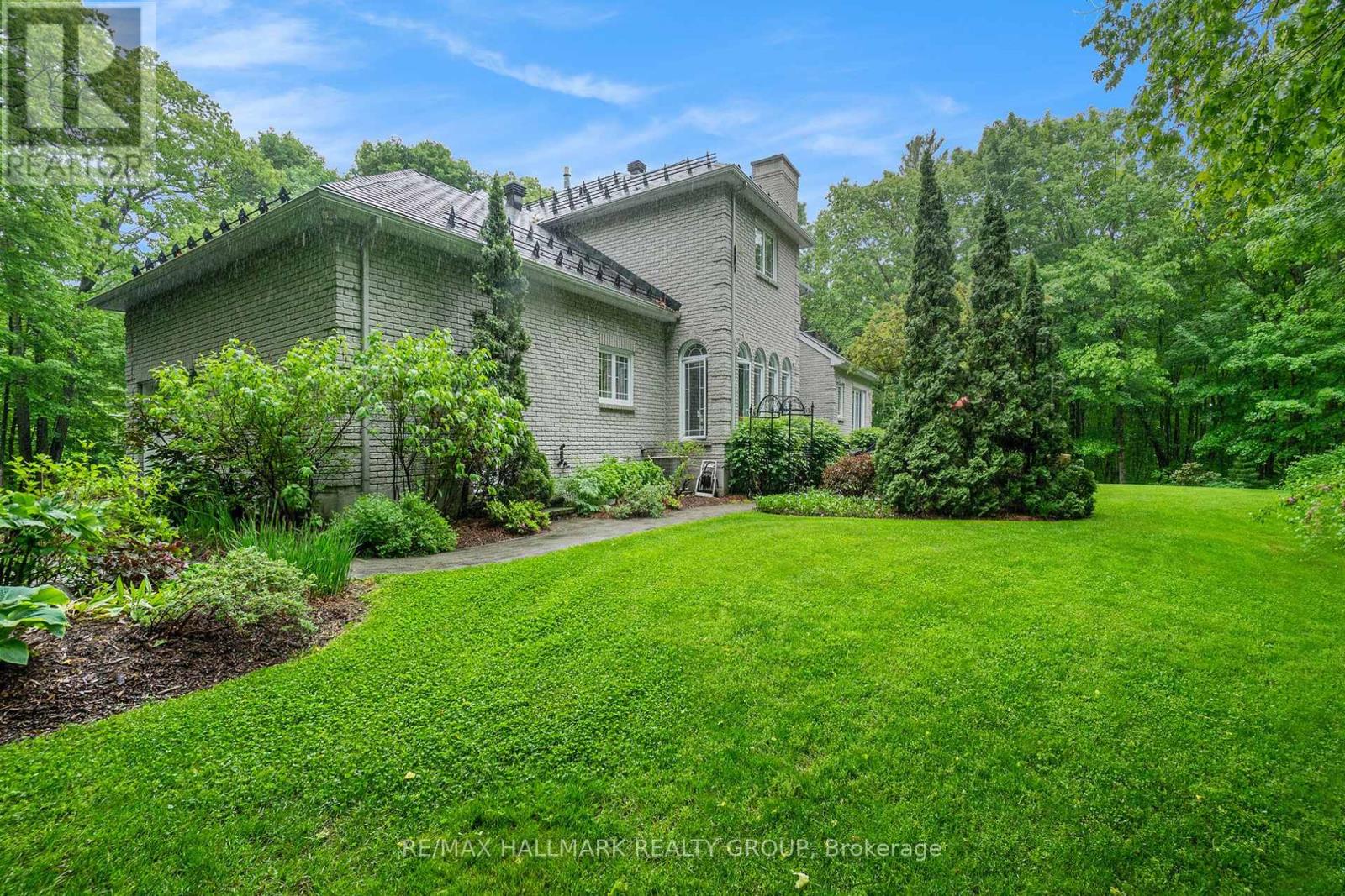 1340 Georges Vanier Drive, Ottawa, Ontario  K4C 1R6 - Photo 37 - X12113562