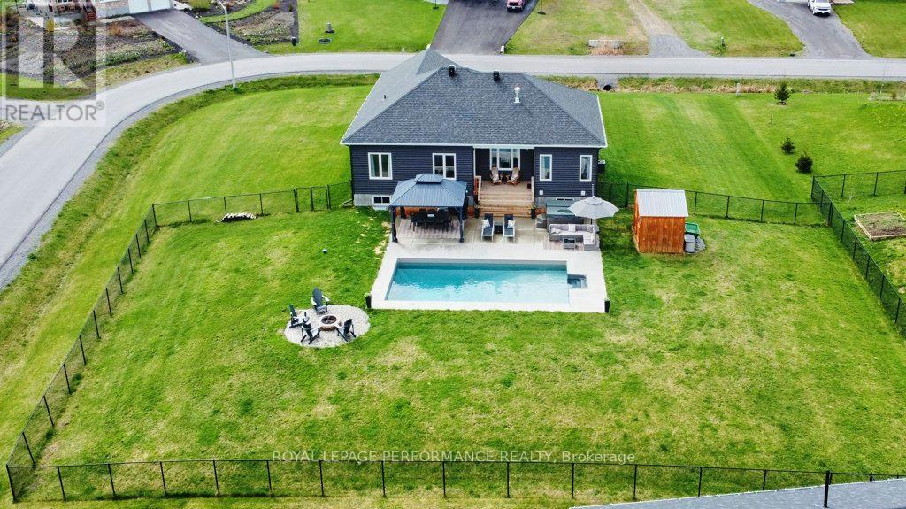 3569 Crosswind Crescent, Ottawa, Ontario  K0A 2W0 - Photo 36 - X12134561