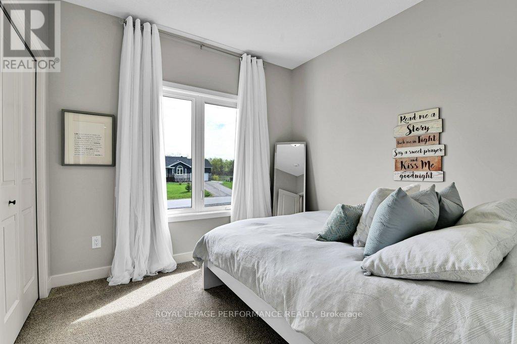 3569 Crosswind Crescent, Ottawa, Ontario  K0A 2W0 - Photo 21 - X12134561