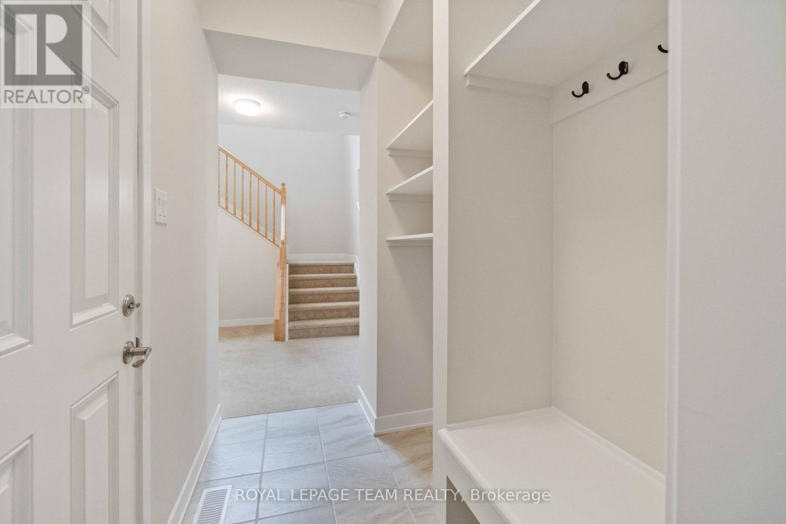 174 Yearling Circle, Ottawa, Ontario  K0A 2Z0 - Photo 17 - X12192460