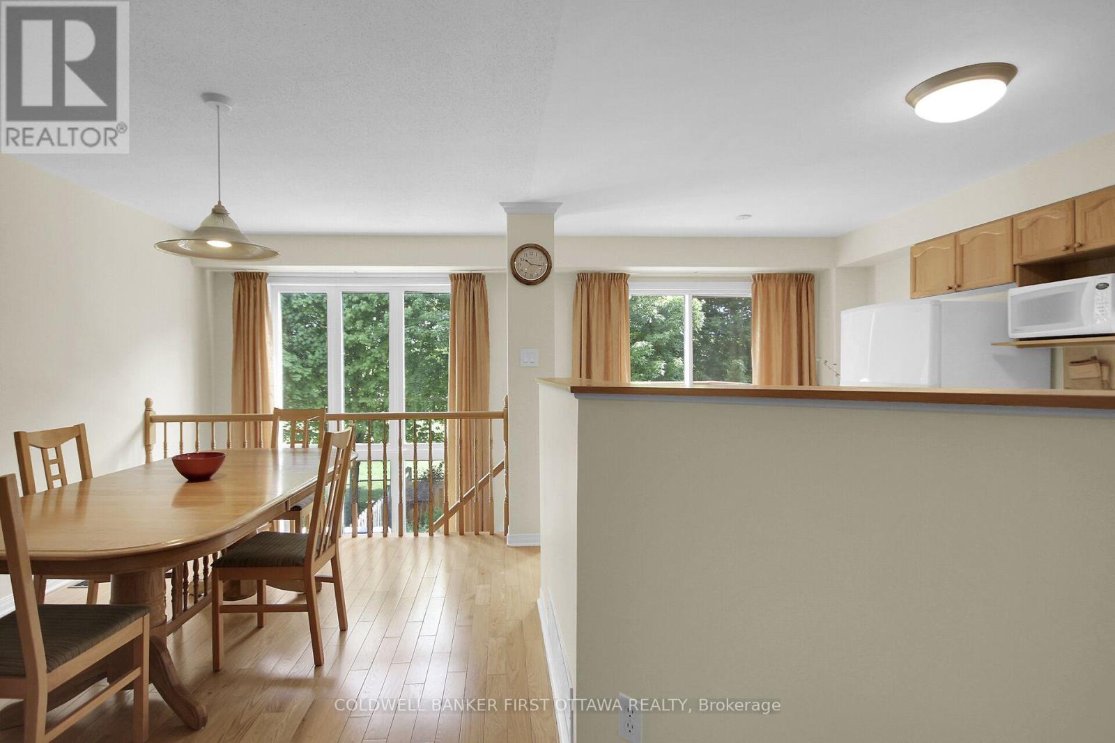 41 Tobermory Crescent, Ottawa, Ontario  K2K 2S2 - Photo 8 - X12192622