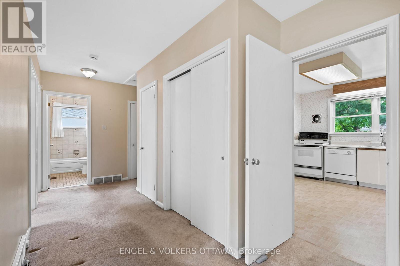 888 Chapman Boulevard, Ottawa, Ontario  K1G 1V2 - Photo 15 - X12192584