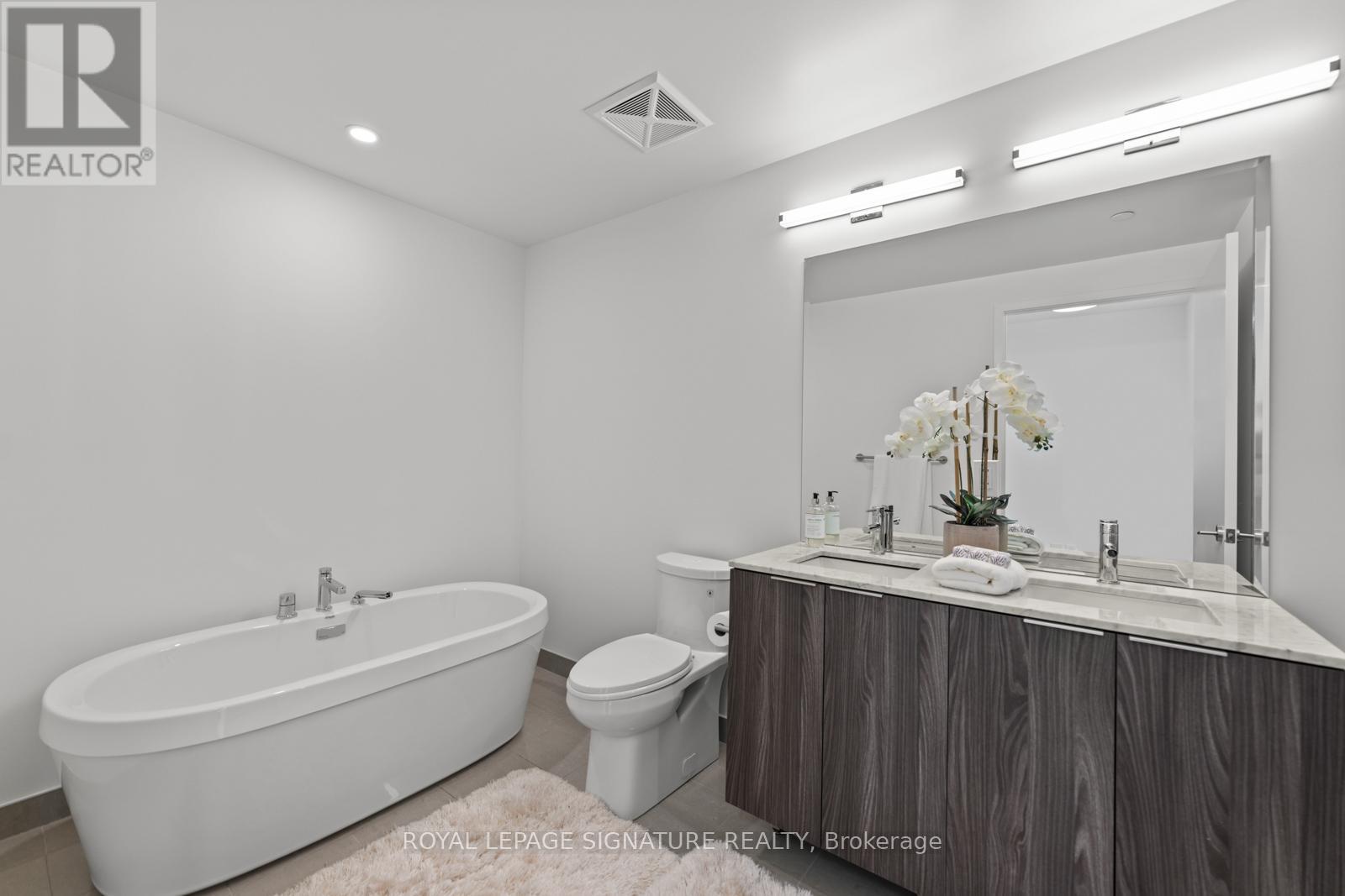 3305 - 15 Queens Quay E, Toronto, Ontario  M5E 0C5 - Photo 42 - C12192758