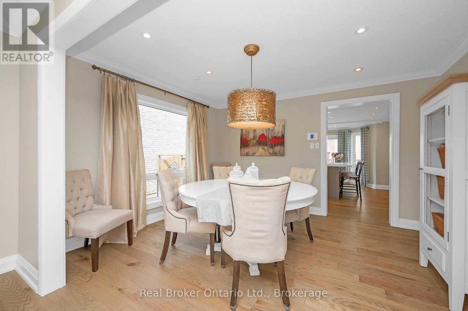 1605 Wintergrove Gardens, Mississauga, Ontario  L5M 3Z9 - Photo 10 - W12192960