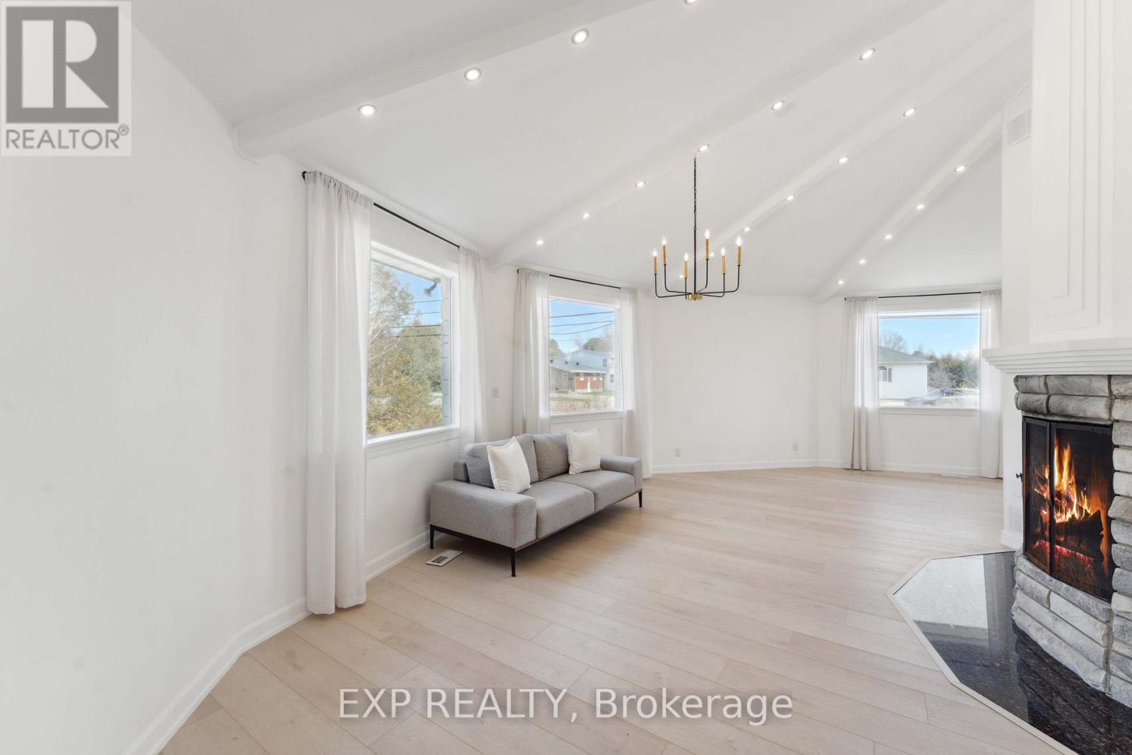 6974 Bank Street, Ottawa, Ontario  K0A 2P0 - Photo 15 - X12192786