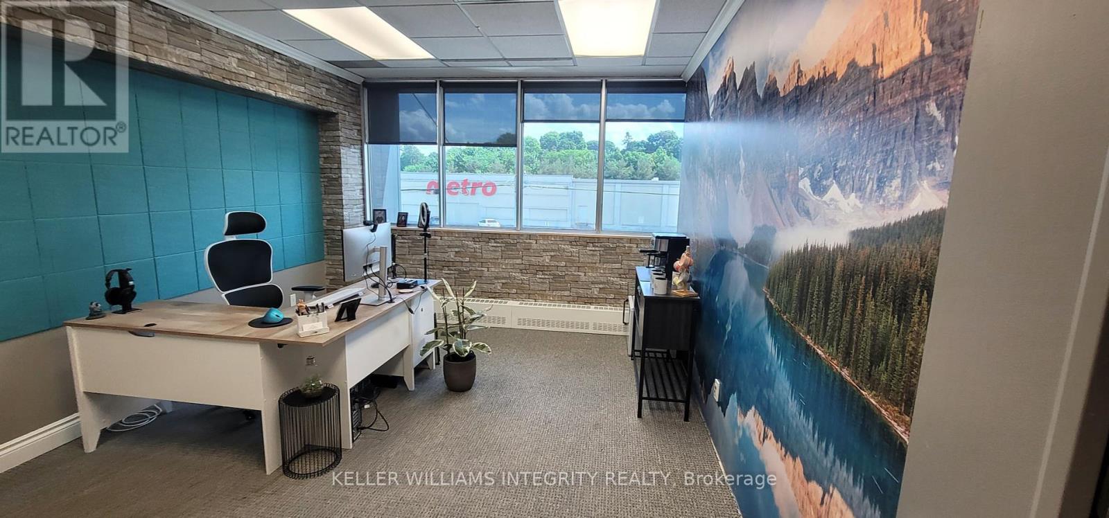 10 - 485 Industrial Avenue, Ottawa, Ontario  K1G 0Z1 - Photo 2 - X12192800