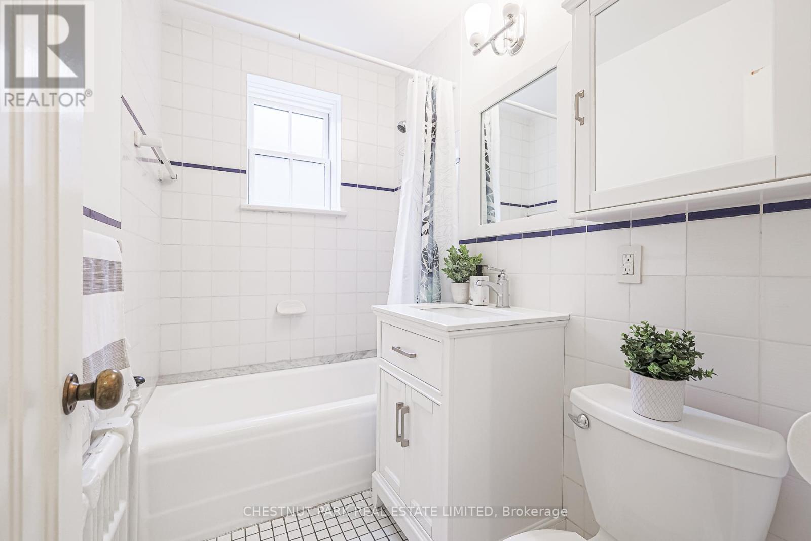 111 - 480 Oriole Parkway, Toronto (Yonge-Eglinton), Ontario  M5P 2H8 - Photo 45 - C12192845