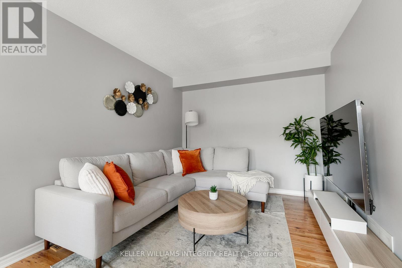 2555 Waterlilly Way, Ottawa, Ontario  K2J 0K6 - Photo 3 - X12192835
