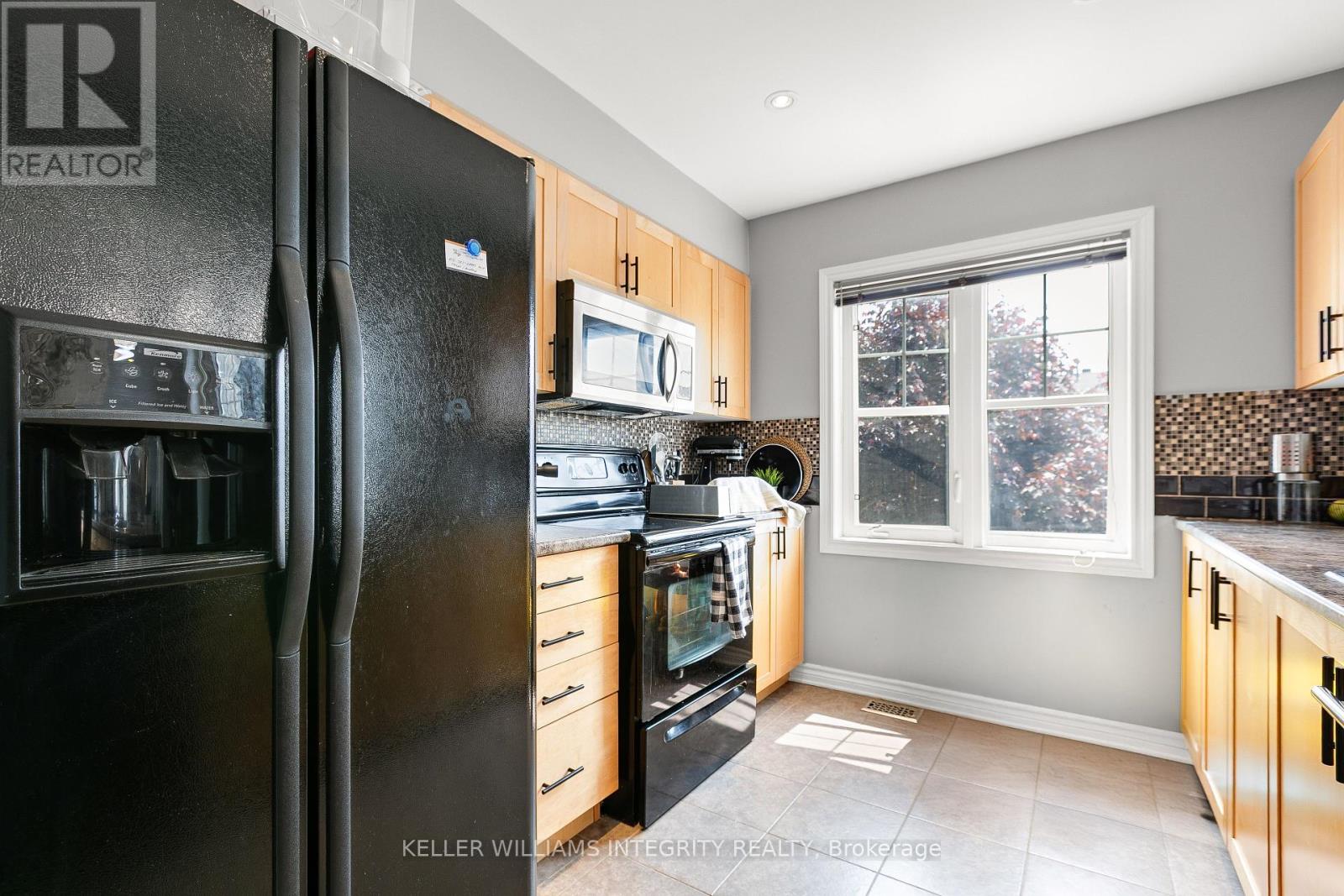 2555 Waterlilly Way, Ottawa, Ontario  K2J 0K6 - Photo 16 - X12192835