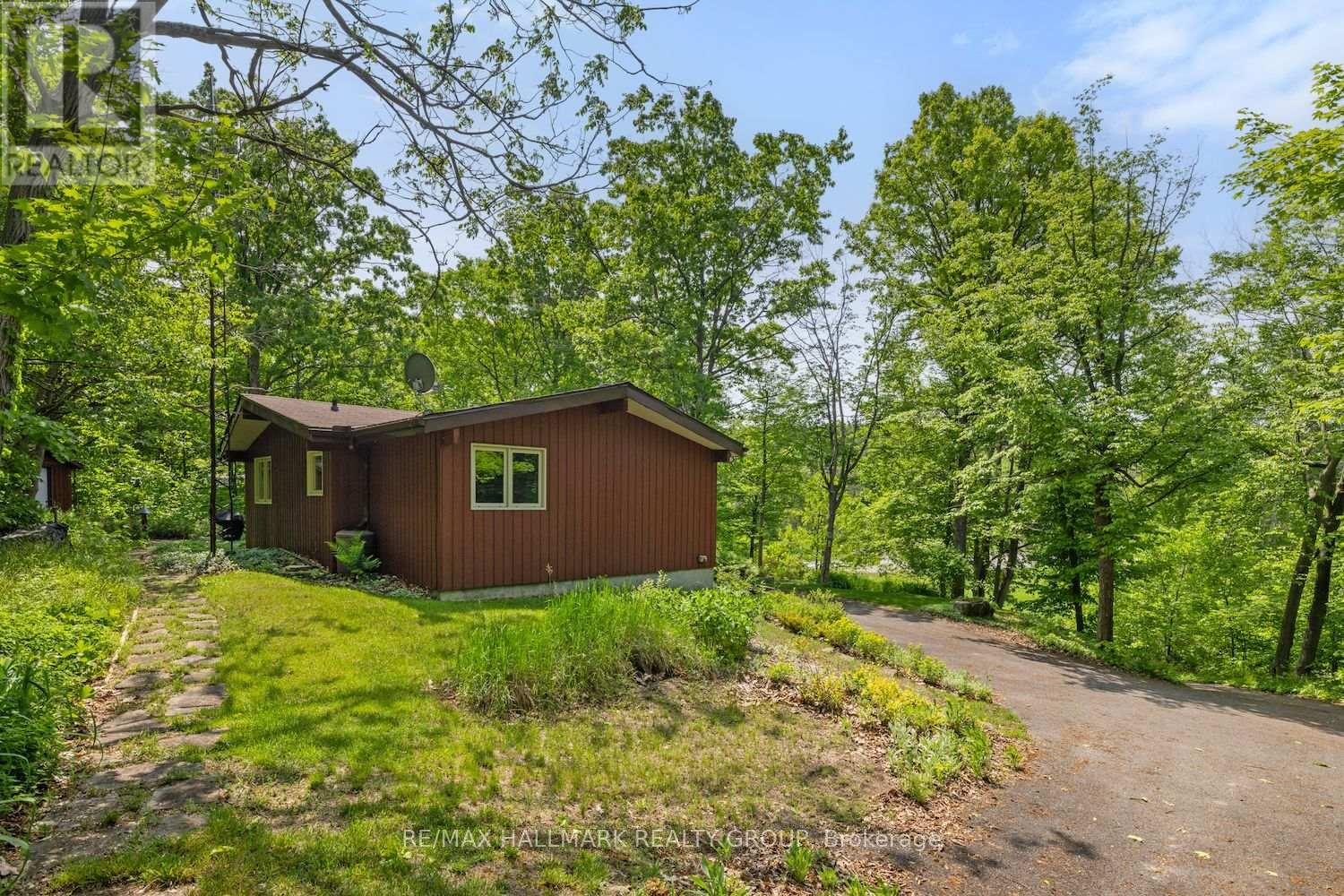 588 Ski Hill Road, Mississippi Mills, Ontario  K0A 2X0 - Photo 5 - X12192876